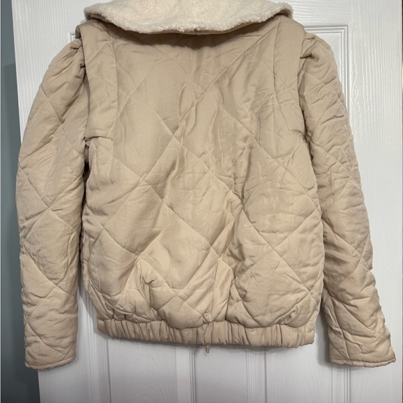 Blank NYC Beige Quilted Jacket with Sherpa Collar - Picture 7 of 8